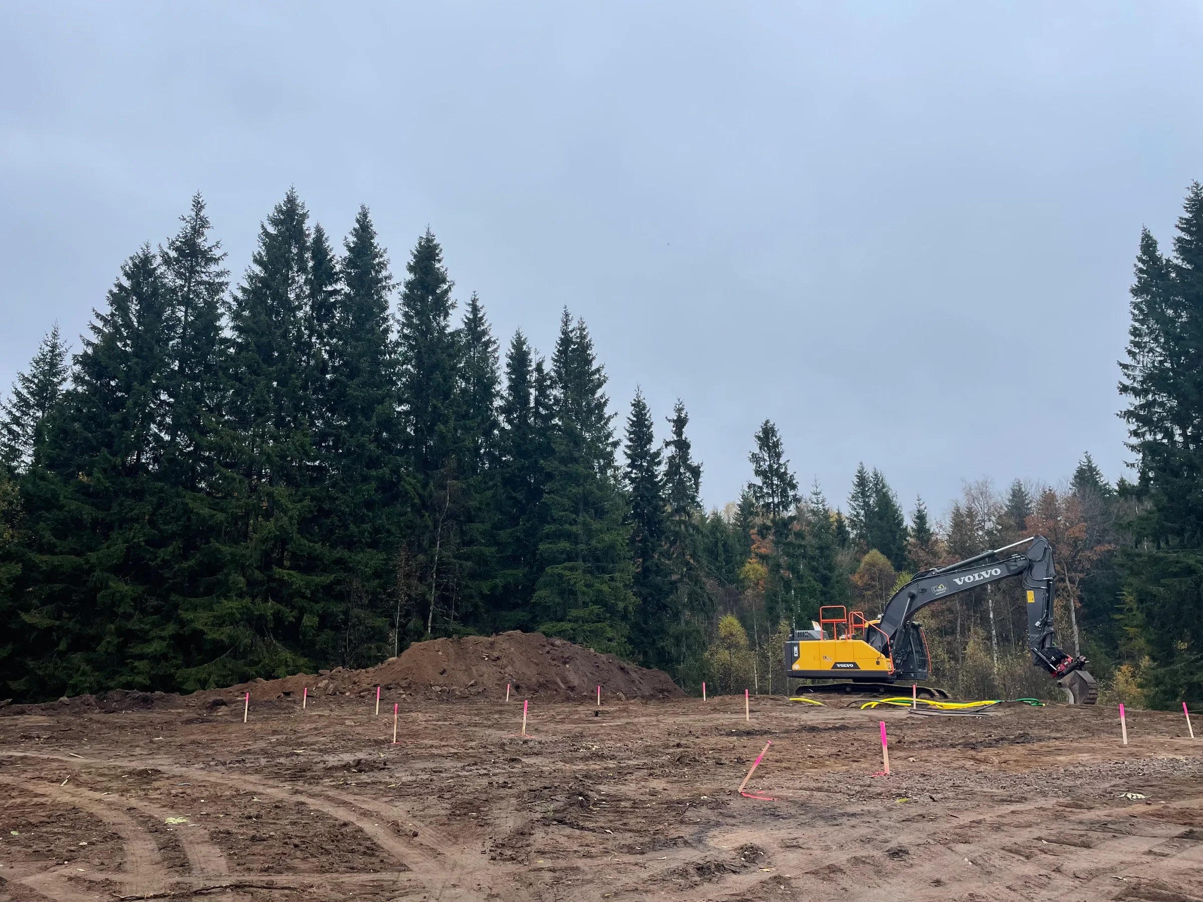 Markarbete vid villaprojekt där kontrollansvarig ofta behövs